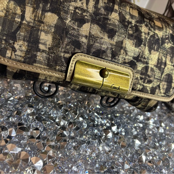 Coach Kristin Op Art pattern in a metallic gold EUC - Picture 3 of 14